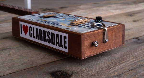 Gallery cigar box guitar